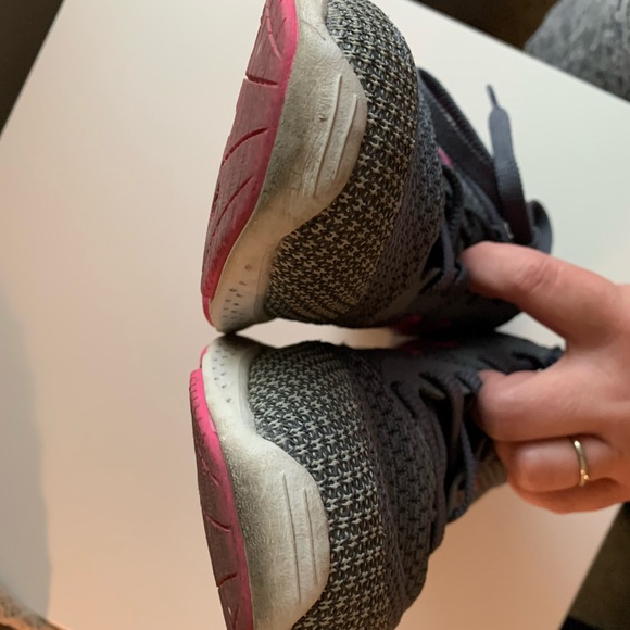 ✨3 for $25✨New Balance running shoes - Picture 5 of 12